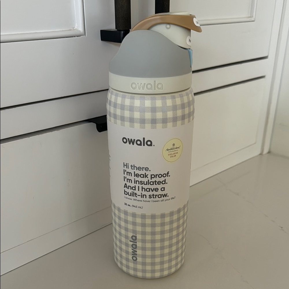 Hearth & Hand Owala Exclusive 32oz